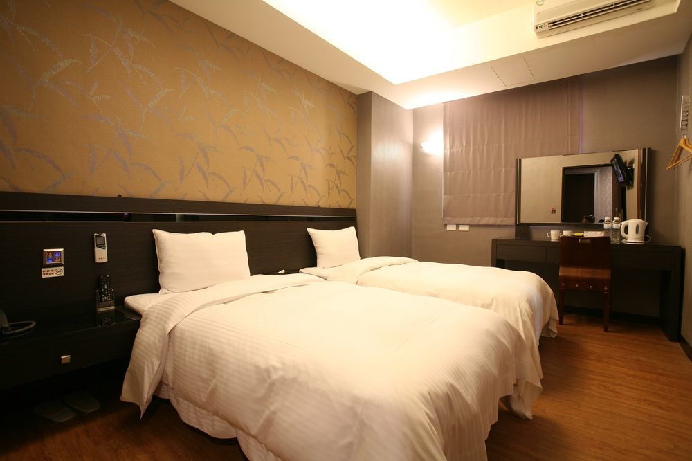 Military 75 Hotel Taizhong Zewnętrze zdjęcie