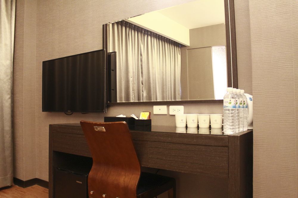 Military 75 Hotel Taizhong Zewnętrze zdjęcie