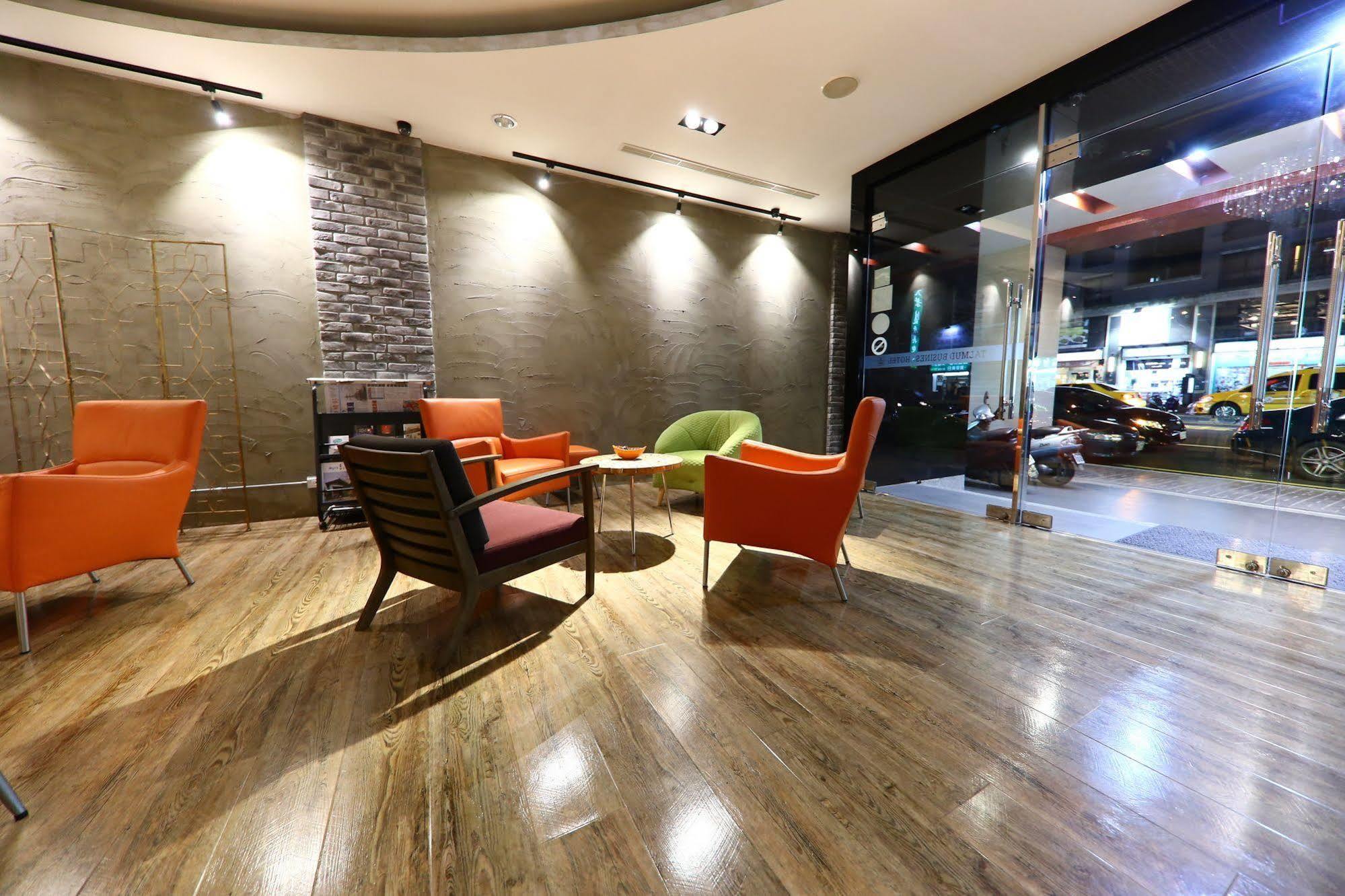 Military 75 Hotel Taizhong Zewnętrze zdjęcie