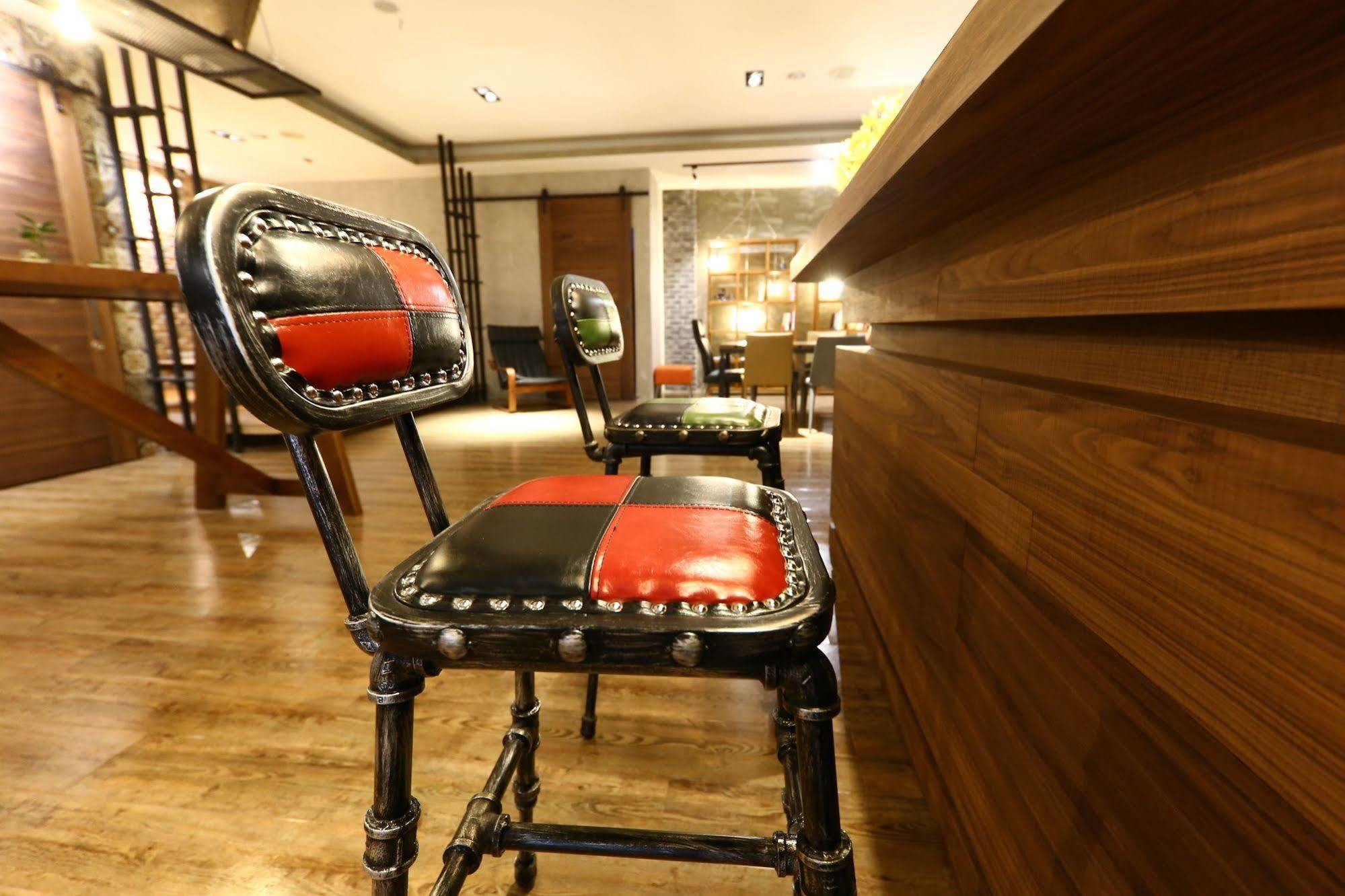 Military 75 Hotel Taizhong Zewnętrze zdjęcie