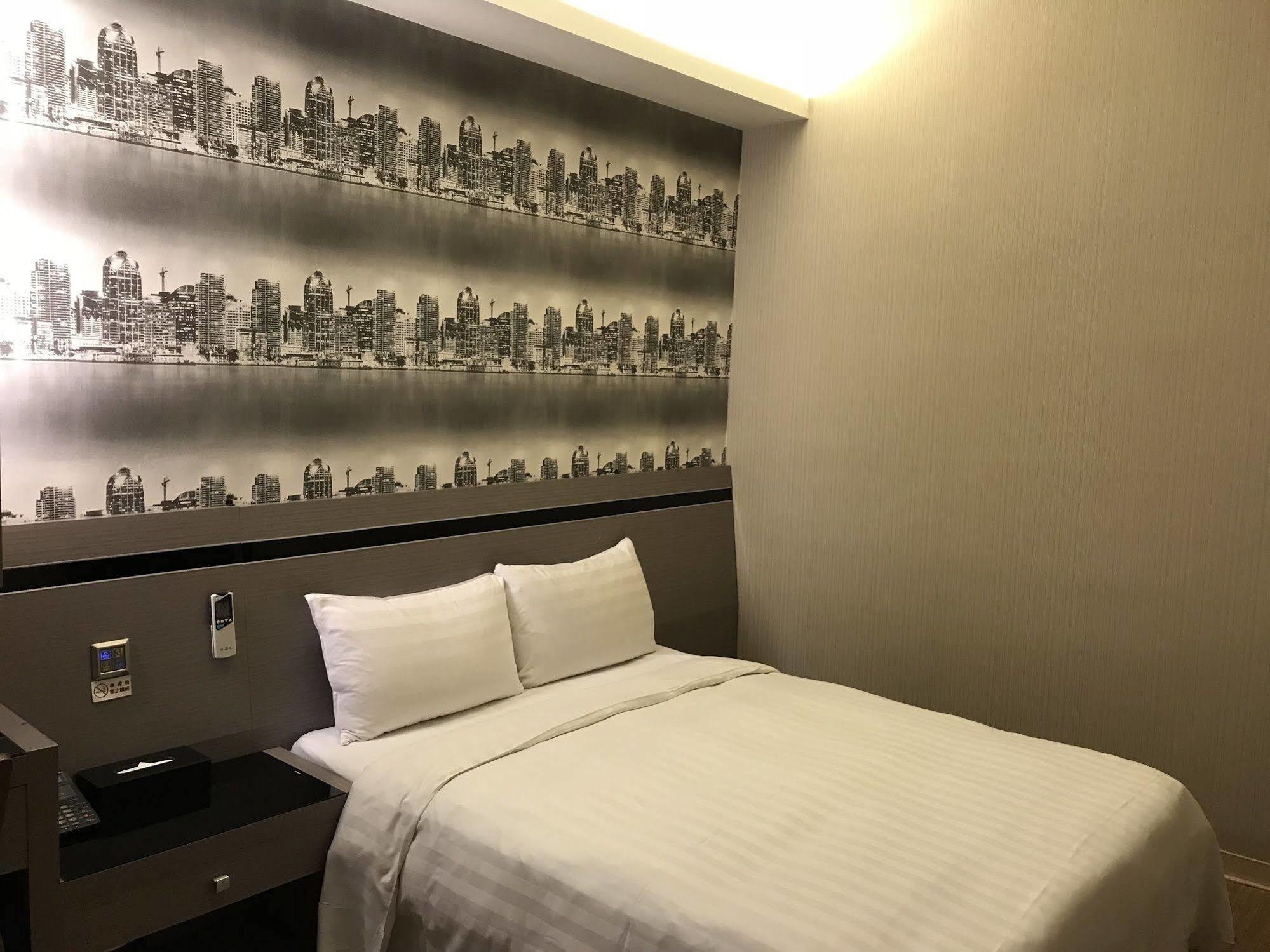 Military 75 Hotel Taizhong Zewnętrze zdjęcie